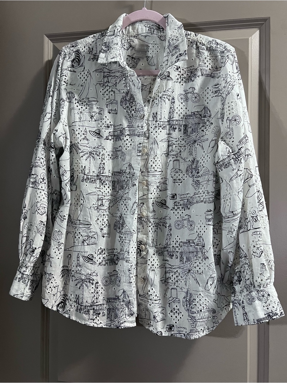 Black and white Chico’s “vacation” top size xl